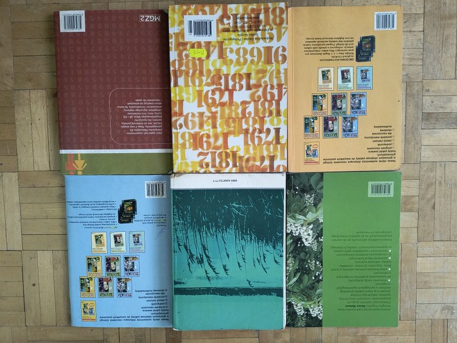 Zestaw 20 podręczników, pomocy naukowych - język angielski, biologia,