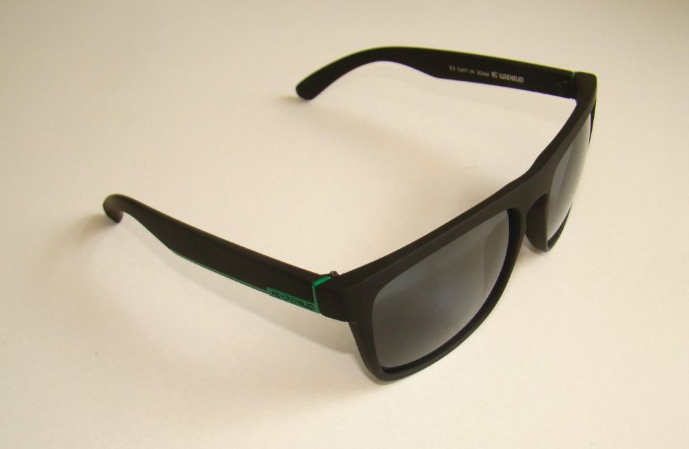 Okulary przeciwsłoneczne QUICKSILVER UV 400 czarne z czarnymi szkłami