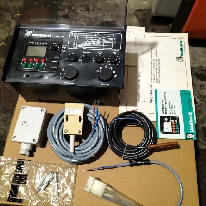 Pogodowy regulator ogrzewania Vaillant  VRC-CBW