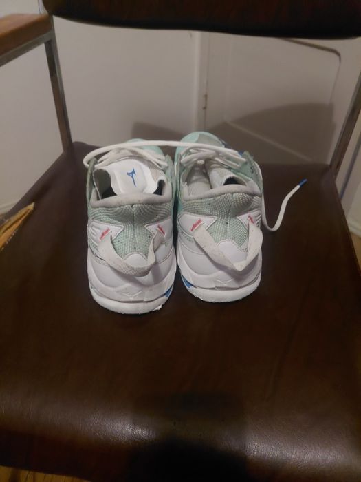 Mizuno Wave Mirage 5