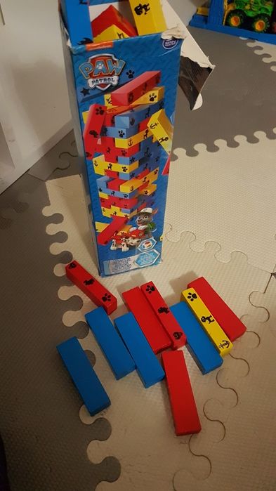 Psi patrol tańcząca wieża jenga