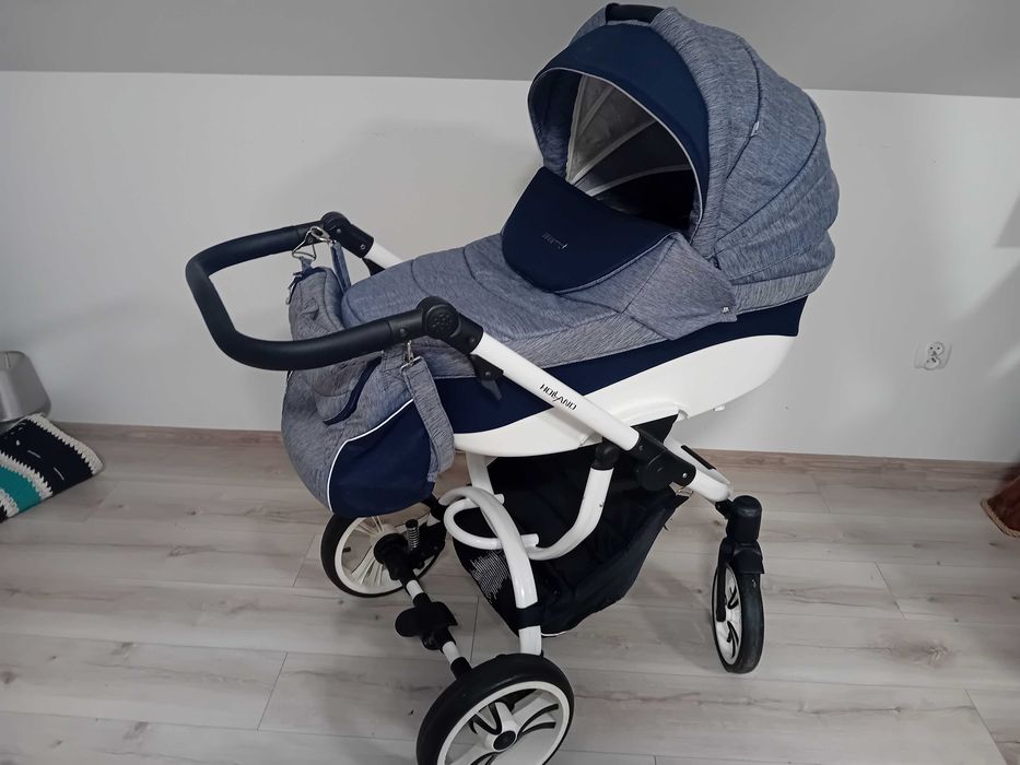 Komplet wózek dziecięcy 3w1,  nosidełko z baza isofix oraz łóżeczko