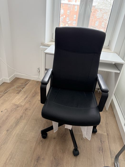 Krzeslo obrotowe Ikea czarne