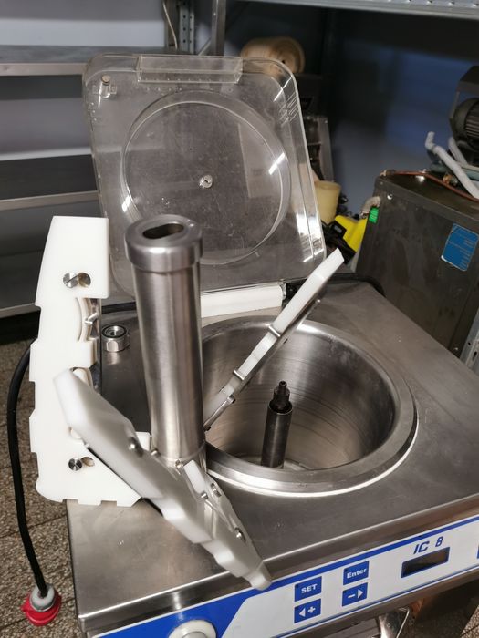 Frezer maszyna do lodow IC8