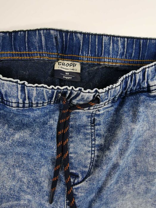 Szorty męskie, spodenki chłopięce jeansowe Cropp Jogger rozm. 30
