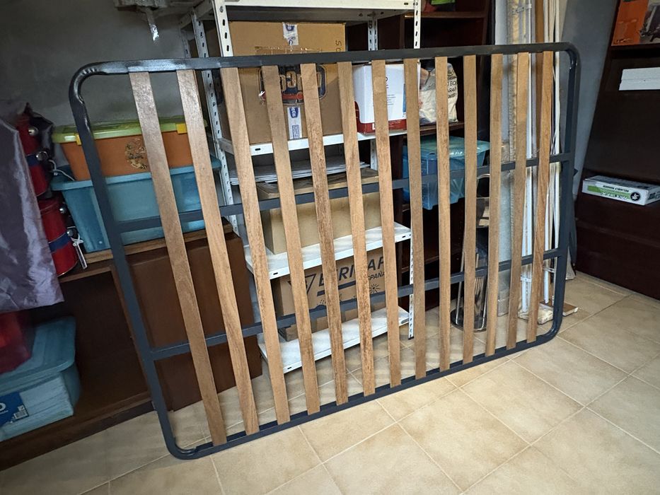 Estrado de para cama de casal