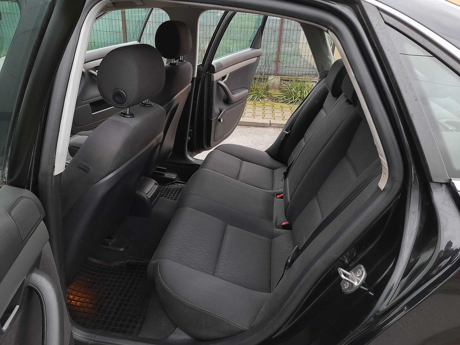 Audi A4 b7,Sedan,S Line 2.0 tdi 140 koni, 6 skrzynia,zadbana