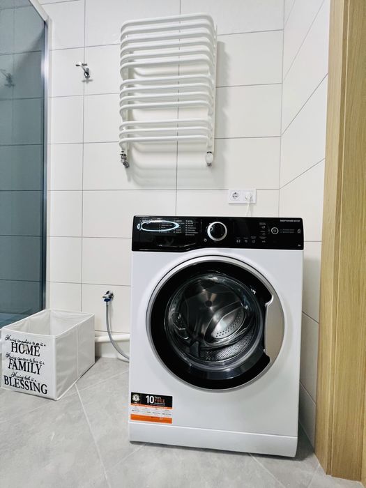 Подобово!2-х кімнатна квартира . Центр.вул. Коновальця 37