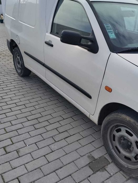 Seat Inca (2 lugares)