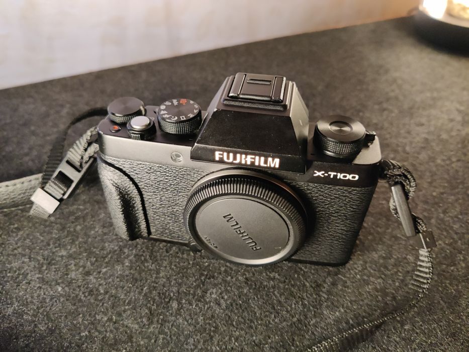 Fujifilm X-T100 body + dodatki