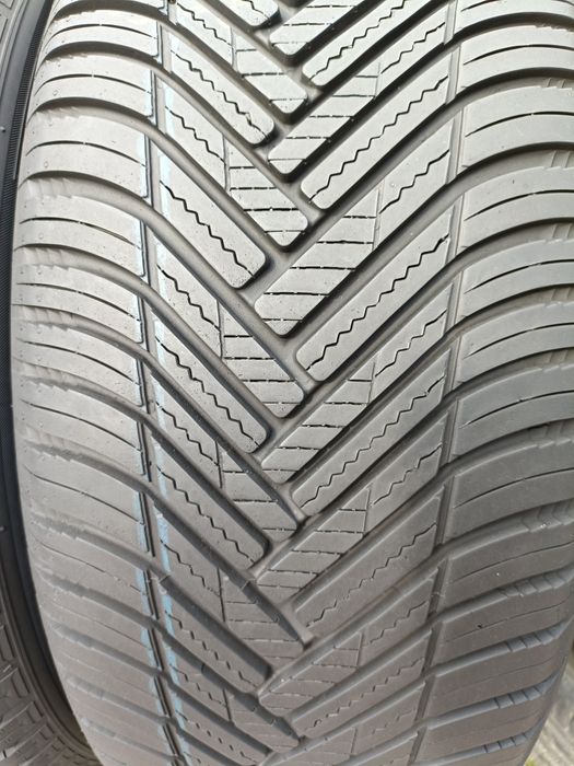 235/55R18 Hankook Kinergy 4s2X z końca 2020r 7mm