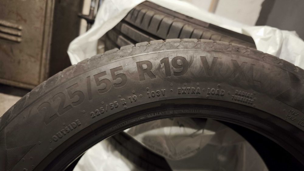 Conti Premium Contact 6 225/55/19 103V XL DOT 4924