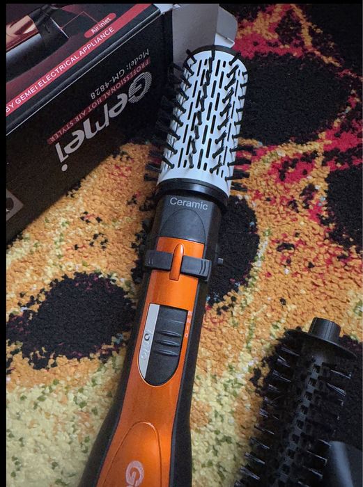 Стайлер - фен для волосся Gemei GM-4828