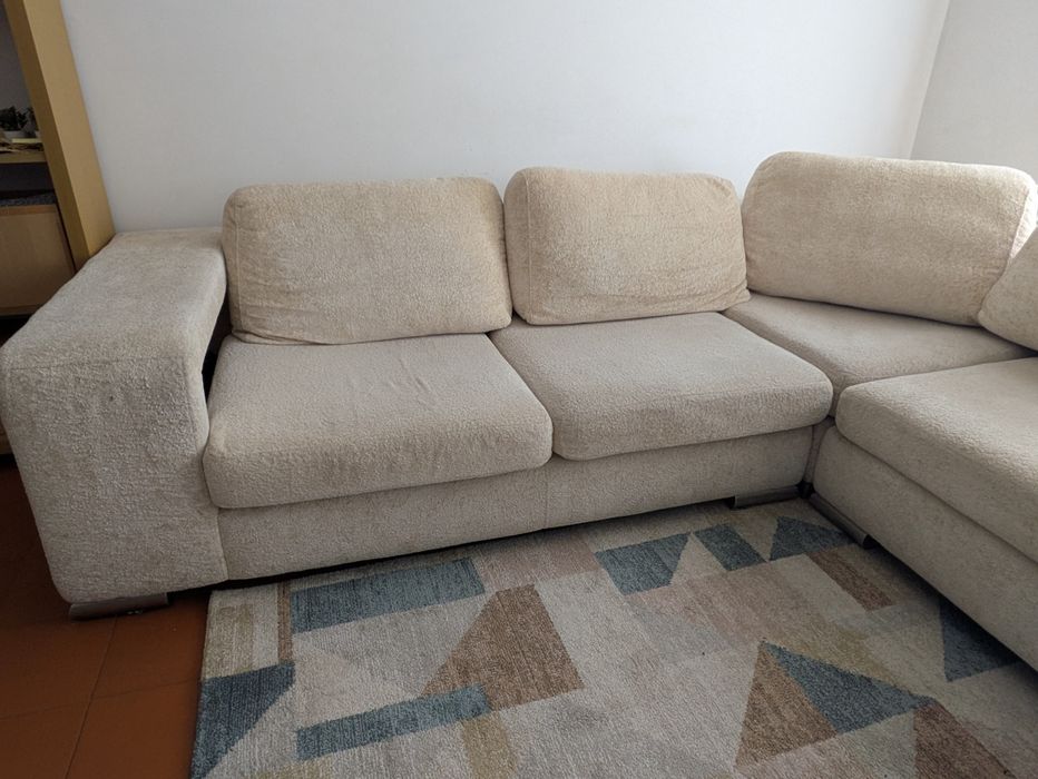 Sofa grande com chaise long