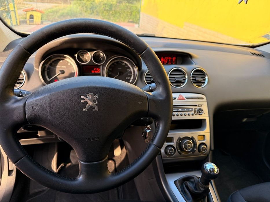 Peugeot 308 1.6 HDi 2010 - Económico e Fiável