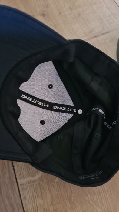 Czapka z daszkiem bejsbolówka Under Armour. Czarna. L / XL