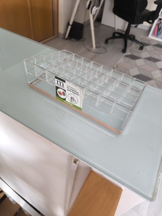 **Organizador de maquilhagem mDesign – 24 compartimentos**
