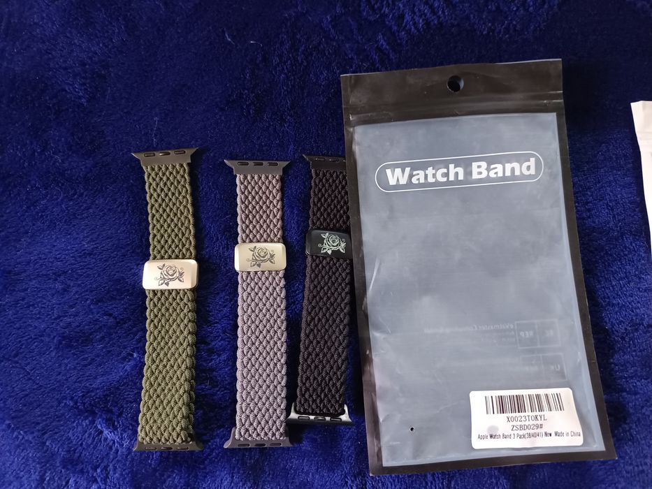 embalagem de conjunto de três pulseiras trançadas para Apple Watch da marca Chinbersky, compatíveis com tamanhos de 42/44mm e novas na embalagem.