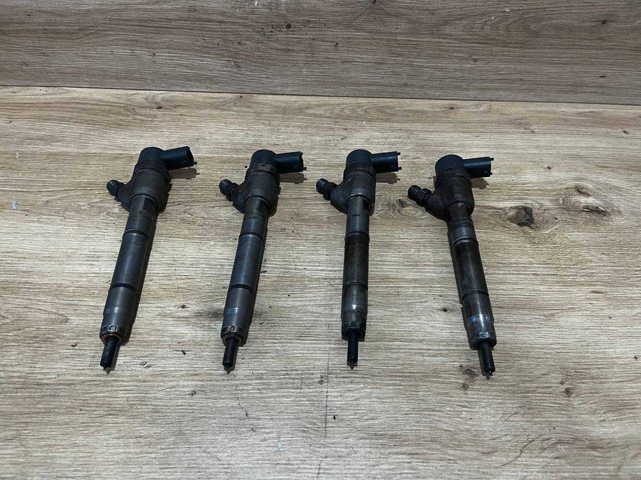 Форсунка Hyundai ix35 Kia Sportage 3 1.7 CRDI 33800-2A800 0445110411