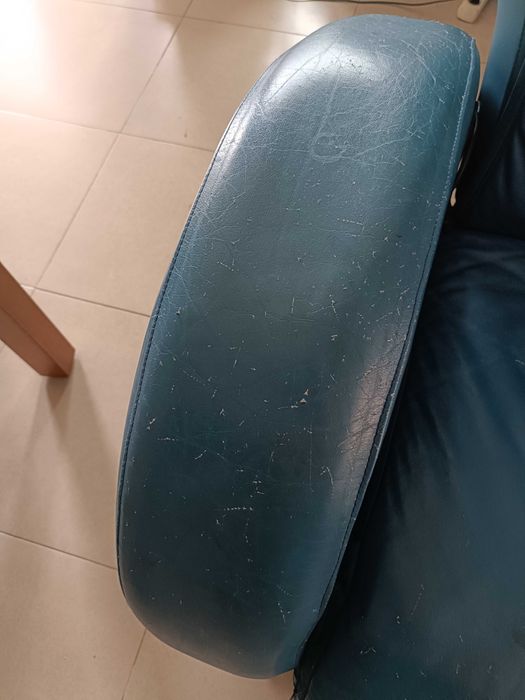 Vende-se Cadeira de Massagens