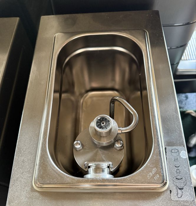Automat do bitej śmietany Sanomat