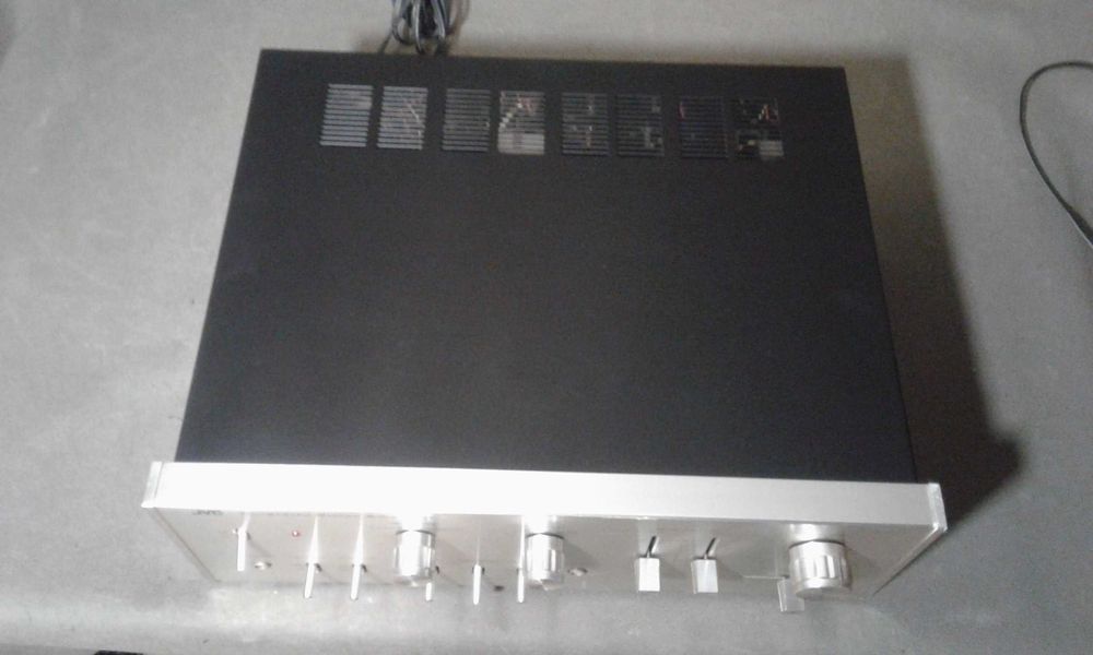 JVC VN-300,wzmacniacz stereo vintage