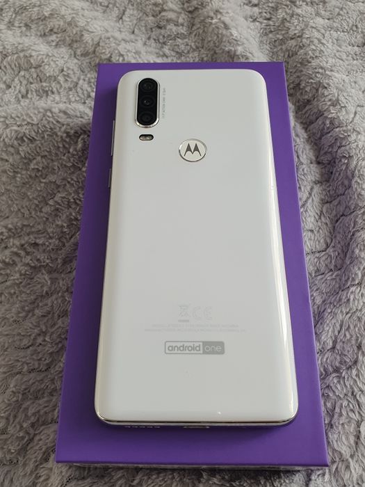 Motorola One Action Pearl White