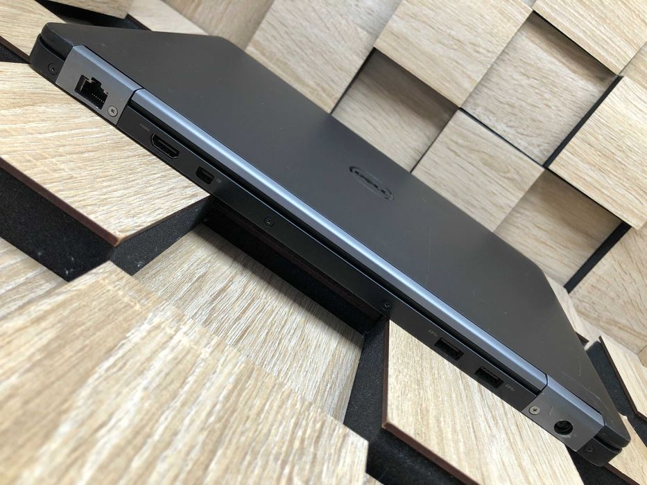 №5130 Ноутбук Dell Latitude E7470 14" FHD IPS/i5-6300U/SSD256Gb/8Gb