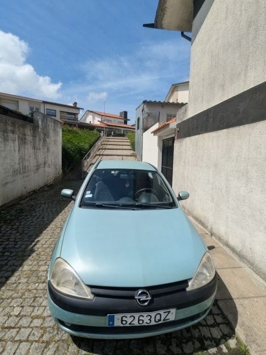 Opel Corsa 2001 1.2 Comfort - 250,000 km Super Economical
