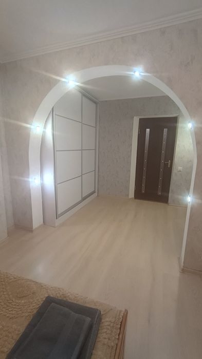 Здам 2х кімнатну квартиру, в а Площі,для військовослужбовців на 2-3 місяці,Житомир