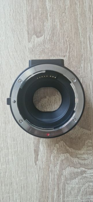 Adaptador Meike MK-C-AF4 — EF/EF-S para Canon EF-M