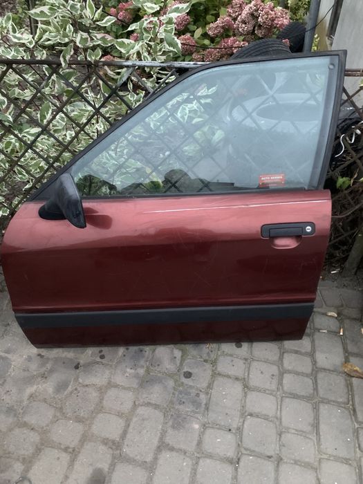 Двері до audi 80