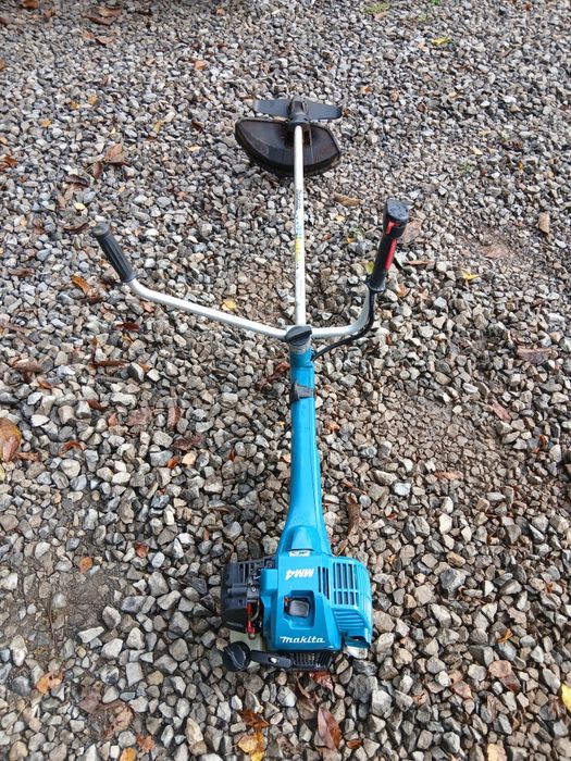 Kosa spalinowa Makita EM4351UH