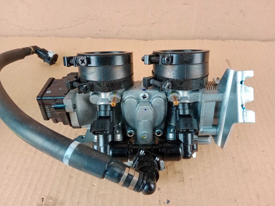 Honda CB 500 F HORNET PC 70 Przepustnica z Wtryskami Czujnik Wtryski