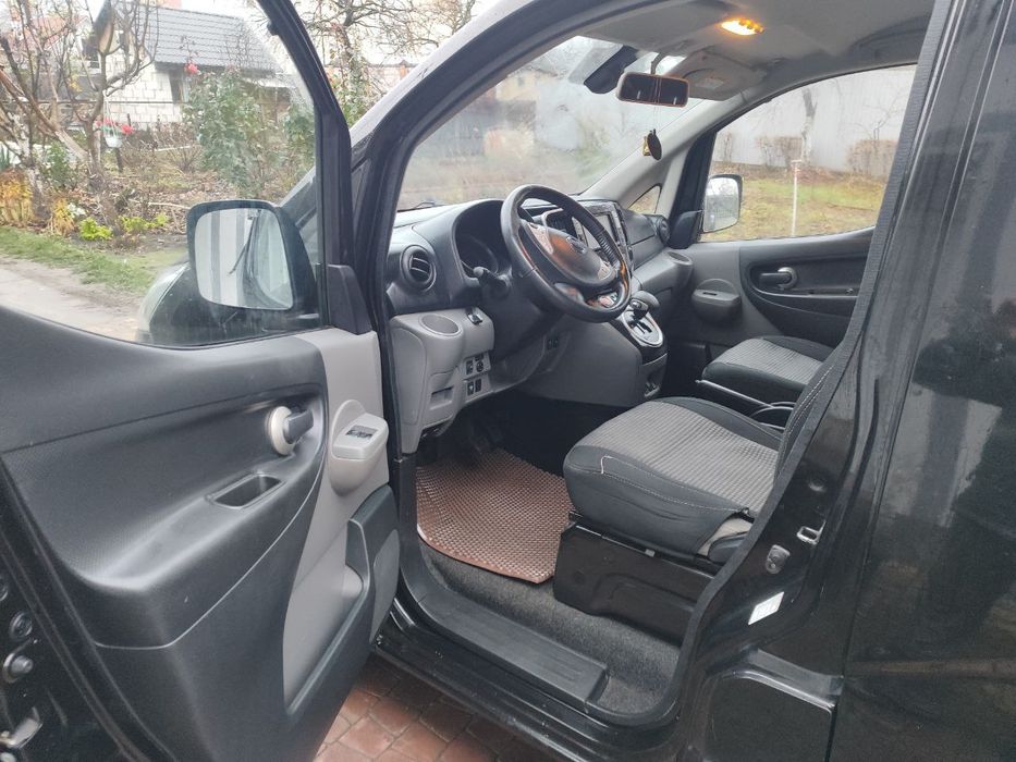 Електроавтомобіль NISSAN E-NV 200