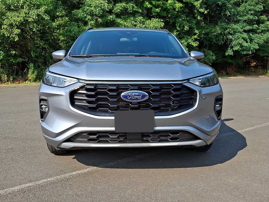 Ford Escape      2024