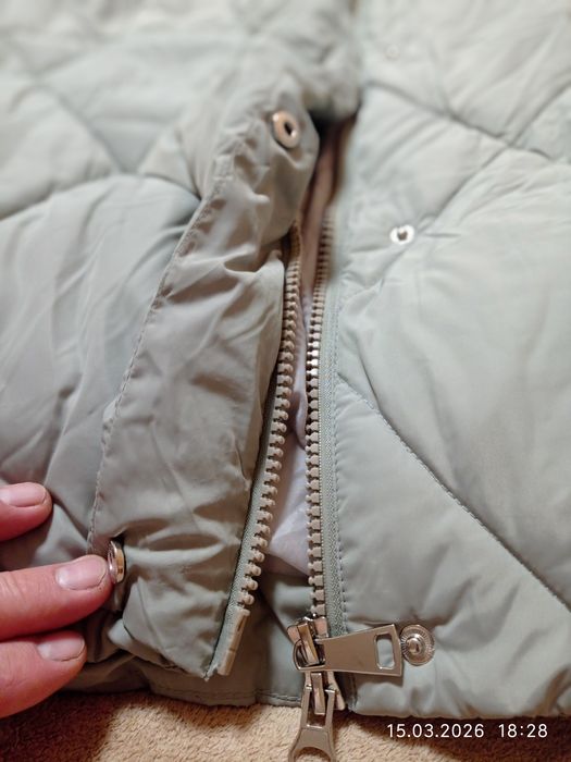 Продам жіночий пуховик