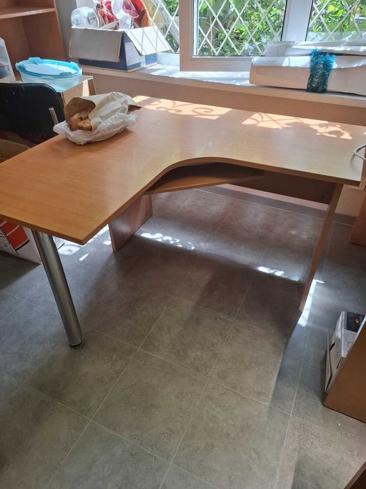 Продам 3 офисных стола за 1000 грн