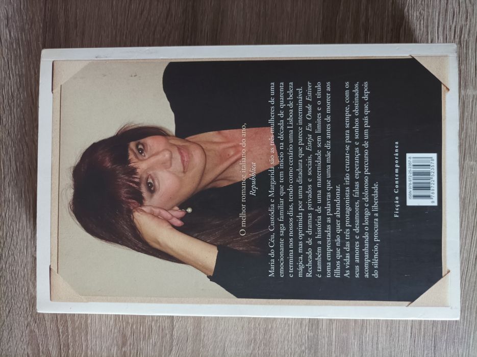 Livro "Esteja eu onde estiver" de Romana Petri