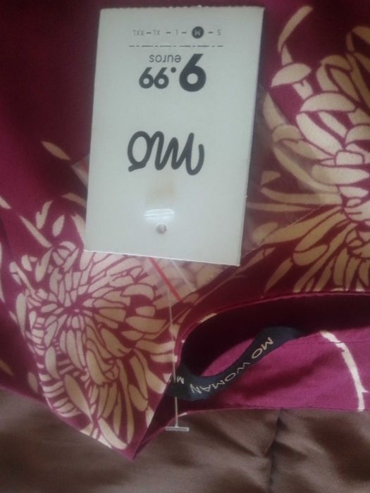 Blusa MO, tamanho M NOVA