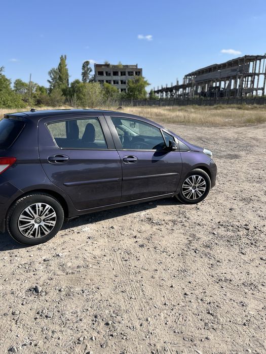 Продам автівку TOYOTA