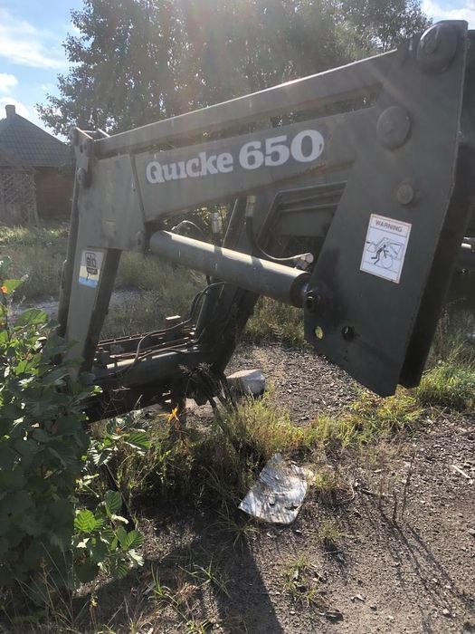 Кун для МТЗ! Швидкознімний фронтальний навантажувач Quicke 650