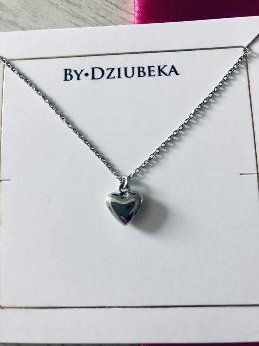 Srebrny naszyjnik z sercem ze stali szlachetnej