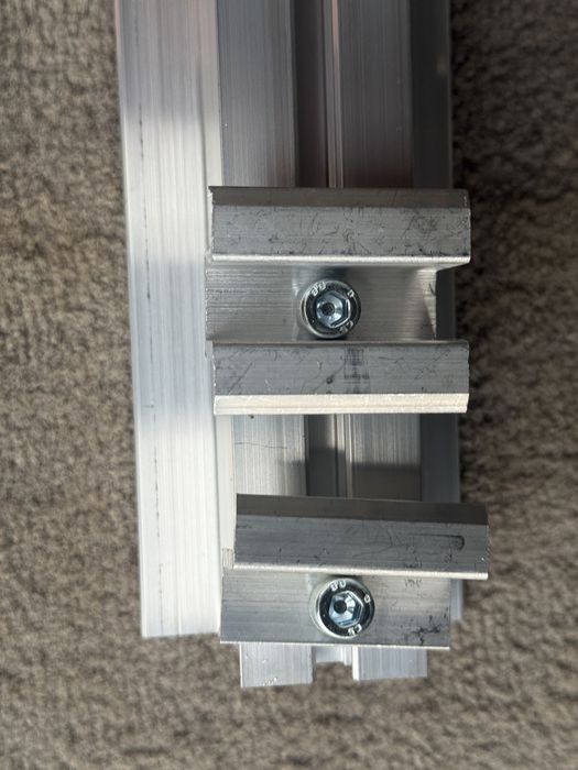 Блок безпрофільної системи 200 мм алюмінієвий для сонячних панелей