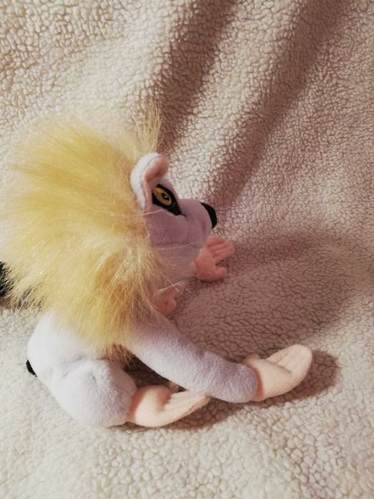 Maskotka lemur z bajki Tarzan król Dżungli licencja 17 cm Mattel