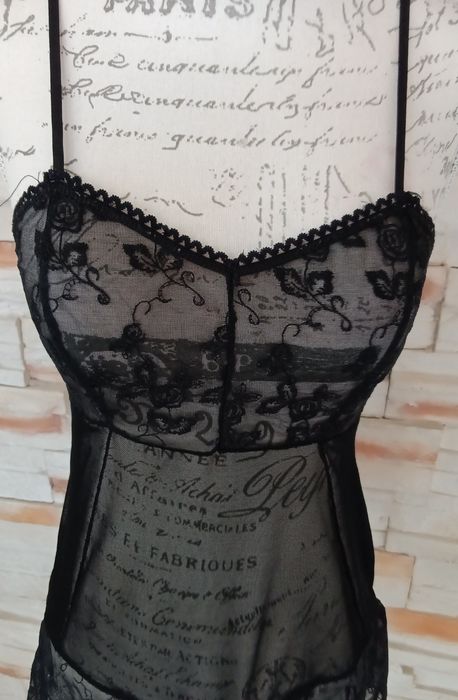 Czarna transparentna halka gorsetowa koronka sexy wiązanie S/M. WDCD