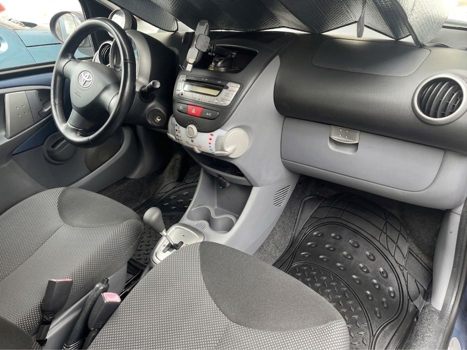 Toyota Aygo Automatico 1.0 + AC