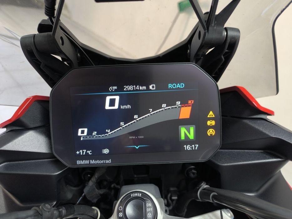 BMW F900 XR Sport