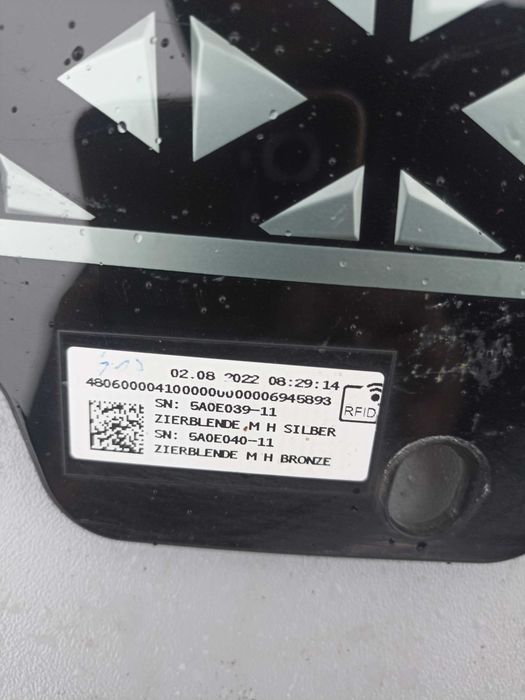 BMW ix 20 nerki grill atrapa m60