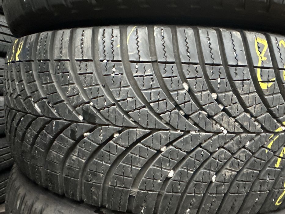 Opony 225/55/17 c 109/107 h Goodyear vector 4 seasons cargo